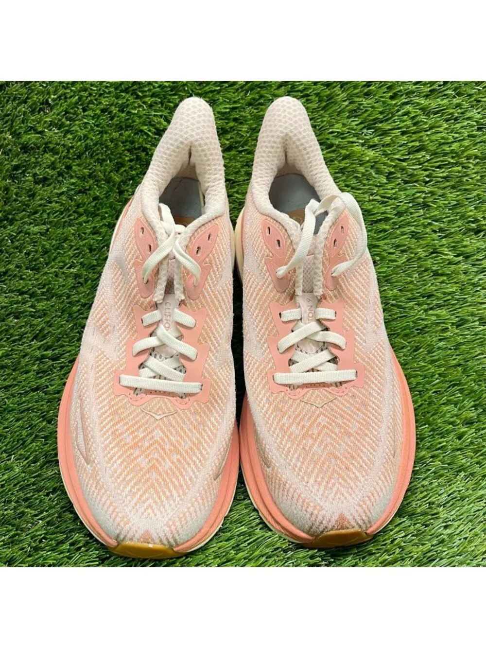 Hoka please review